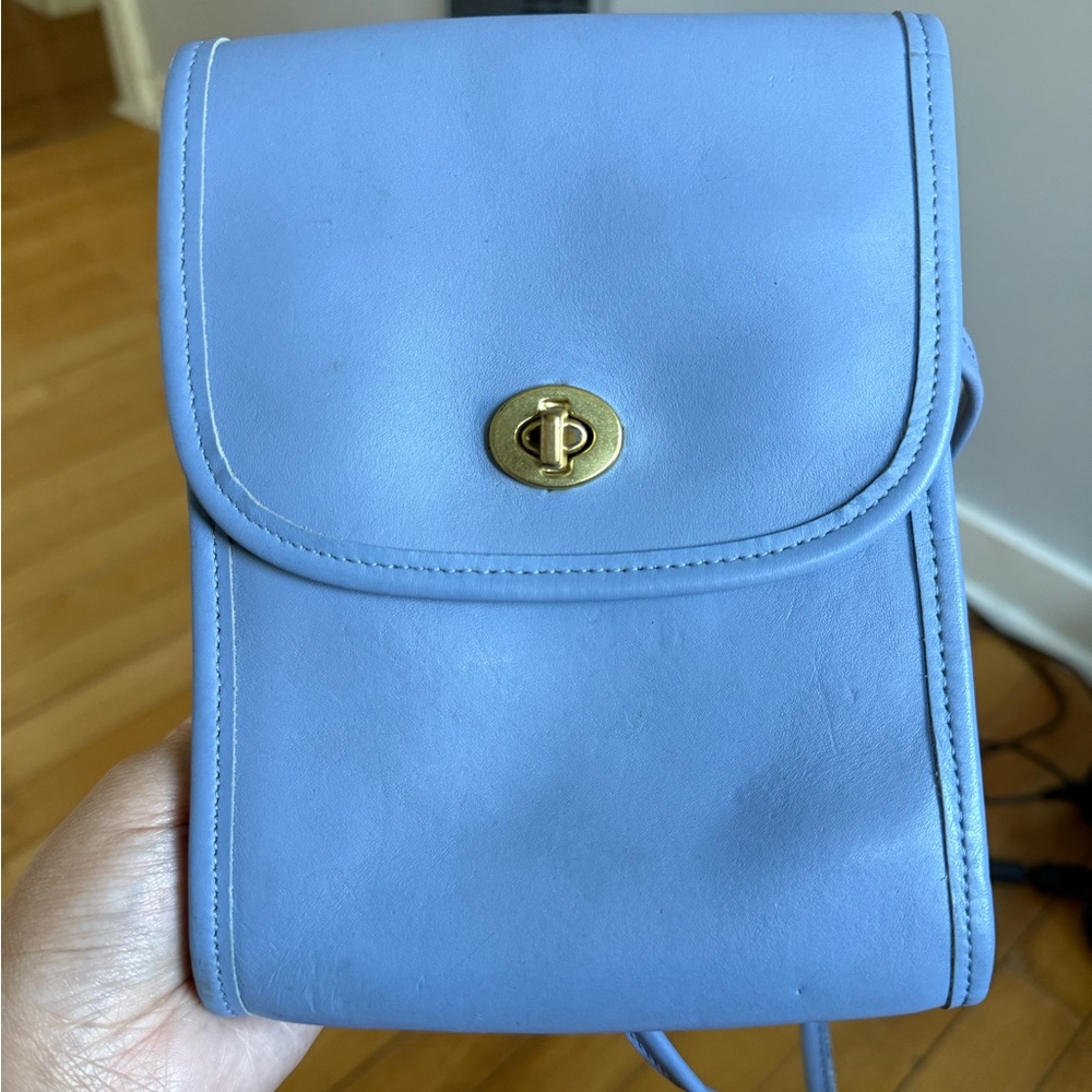 Vintage Coach Scooter Crossbody Bag #9893 in Periwinkle